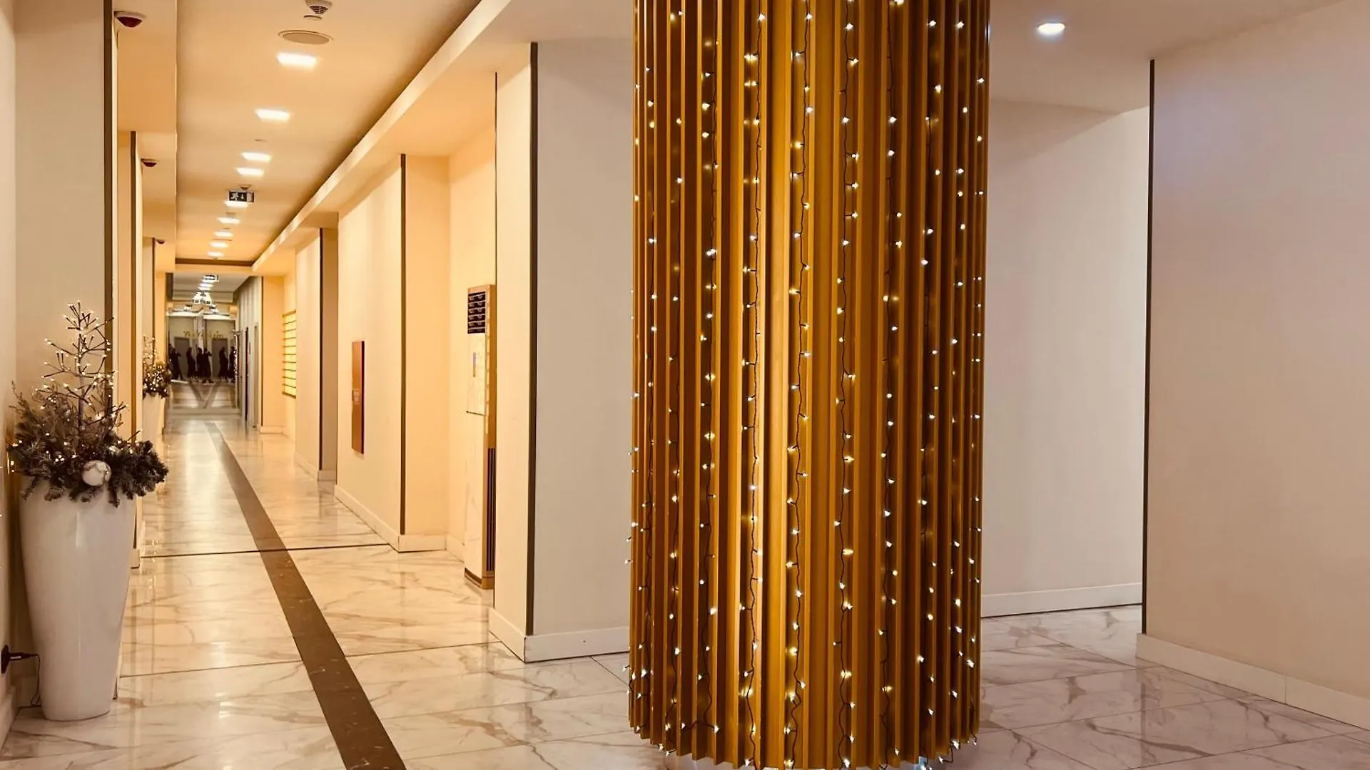 Orbi City Aparthotel Batumi 0*,