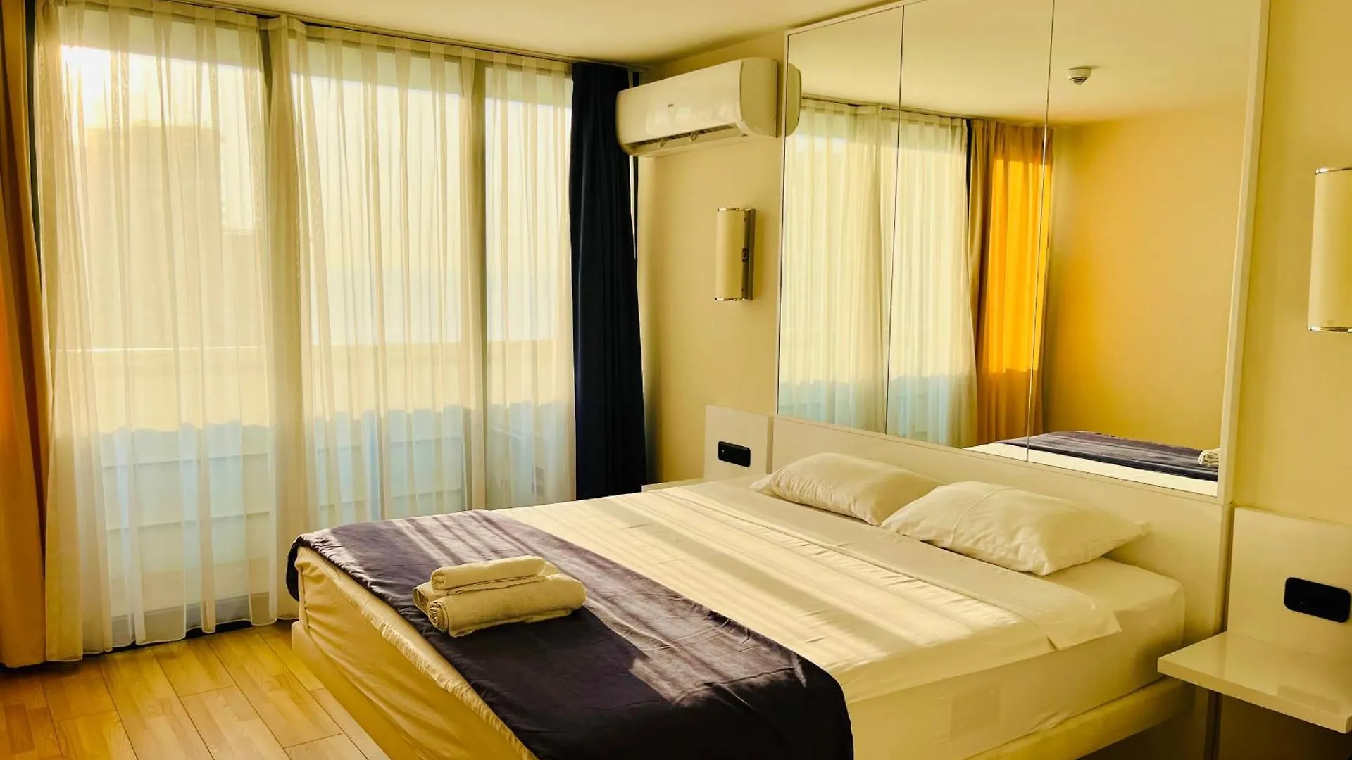 Orbi City Aparthotel Batumi 0*,  Georgia